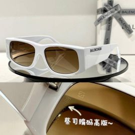 Picture of Balenciga Sunglasses _SKUfw53058723fw